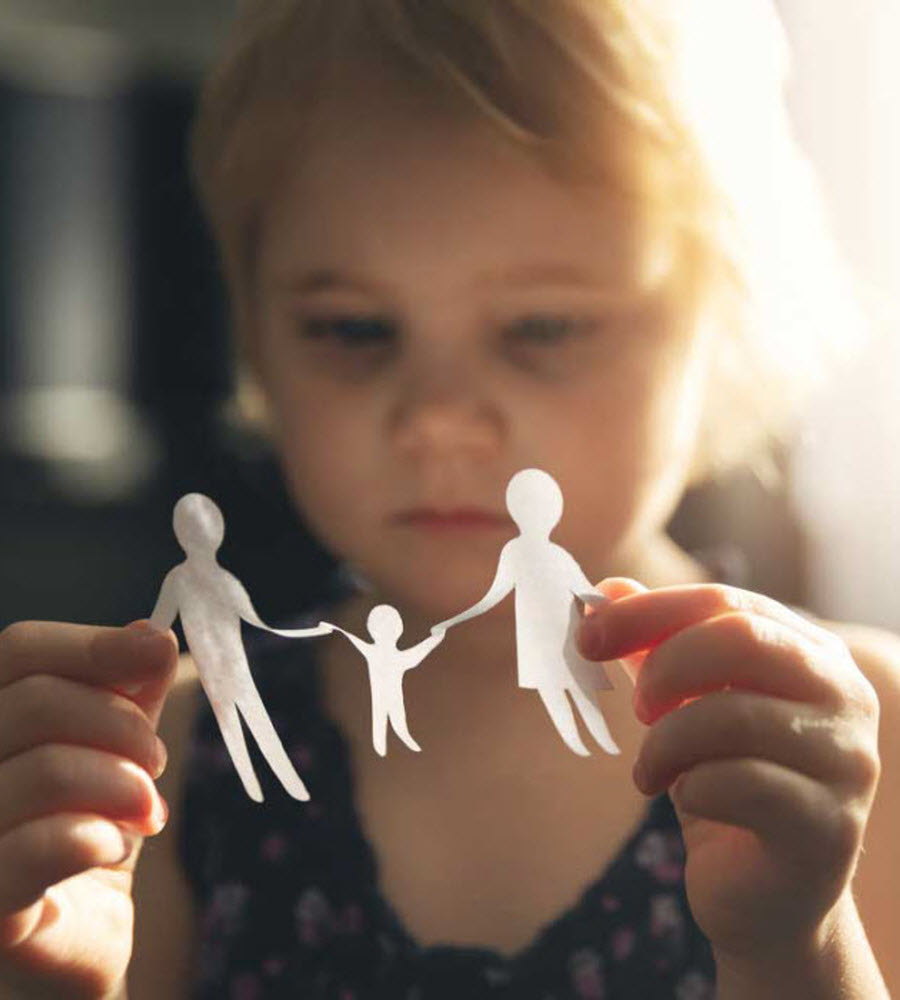 hidden_scars_parental_alienation_900x1000